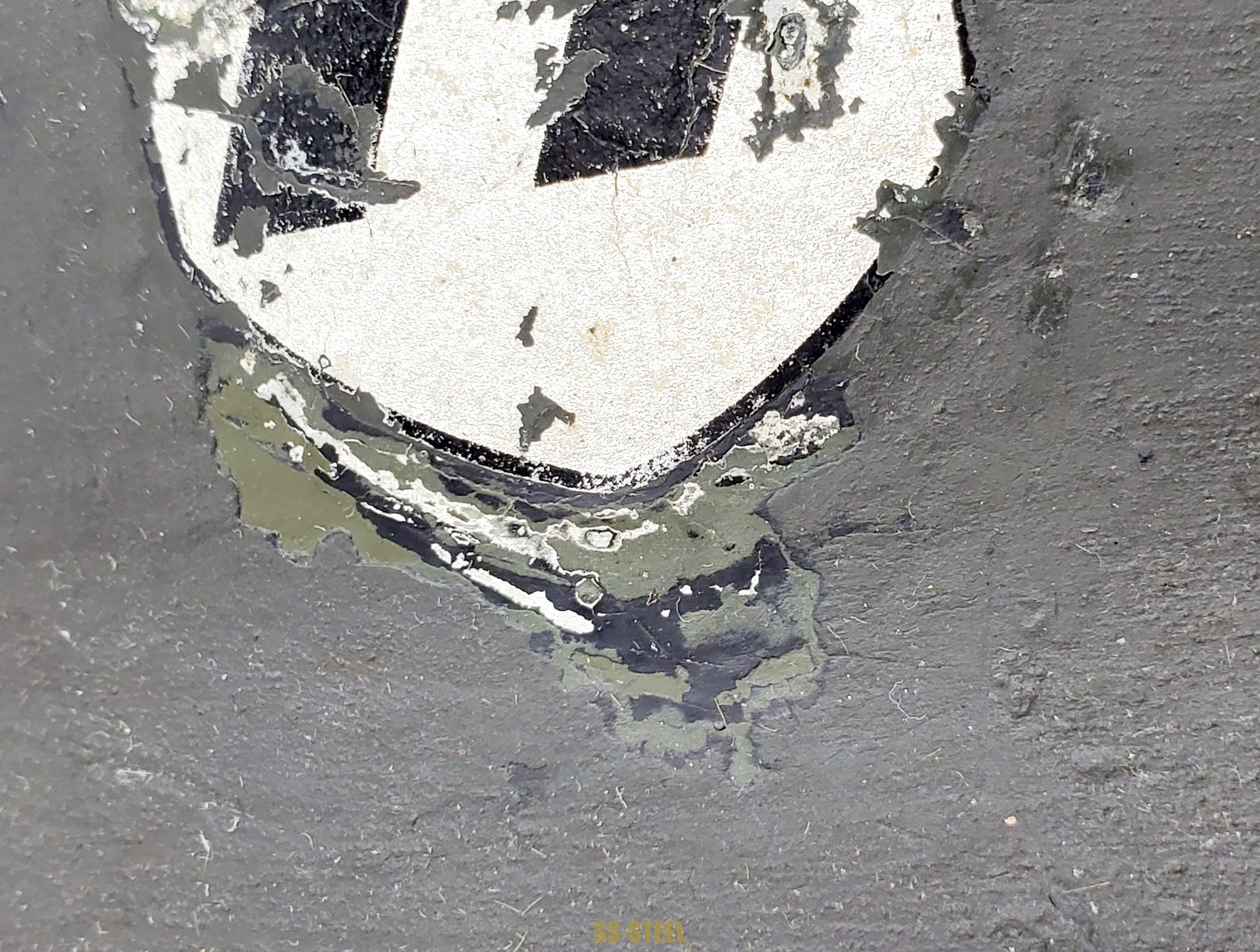 Stunning, Service Used SS-VT / Waffen-SS M35 Helmet - Image 4