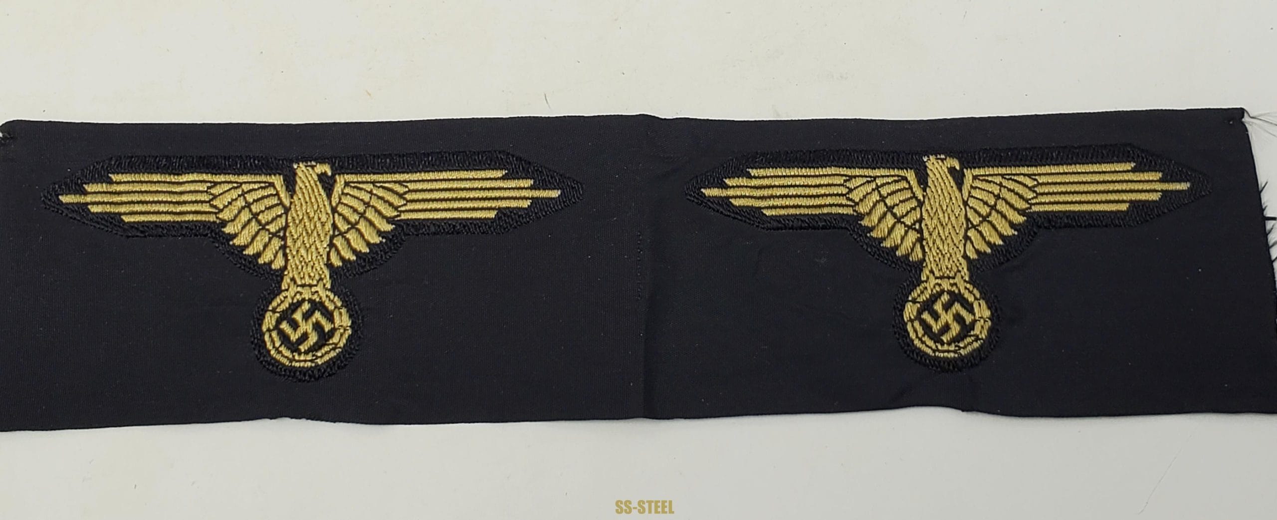 Mint Pair of Tropical SS Sleeve Eagles, Tagged