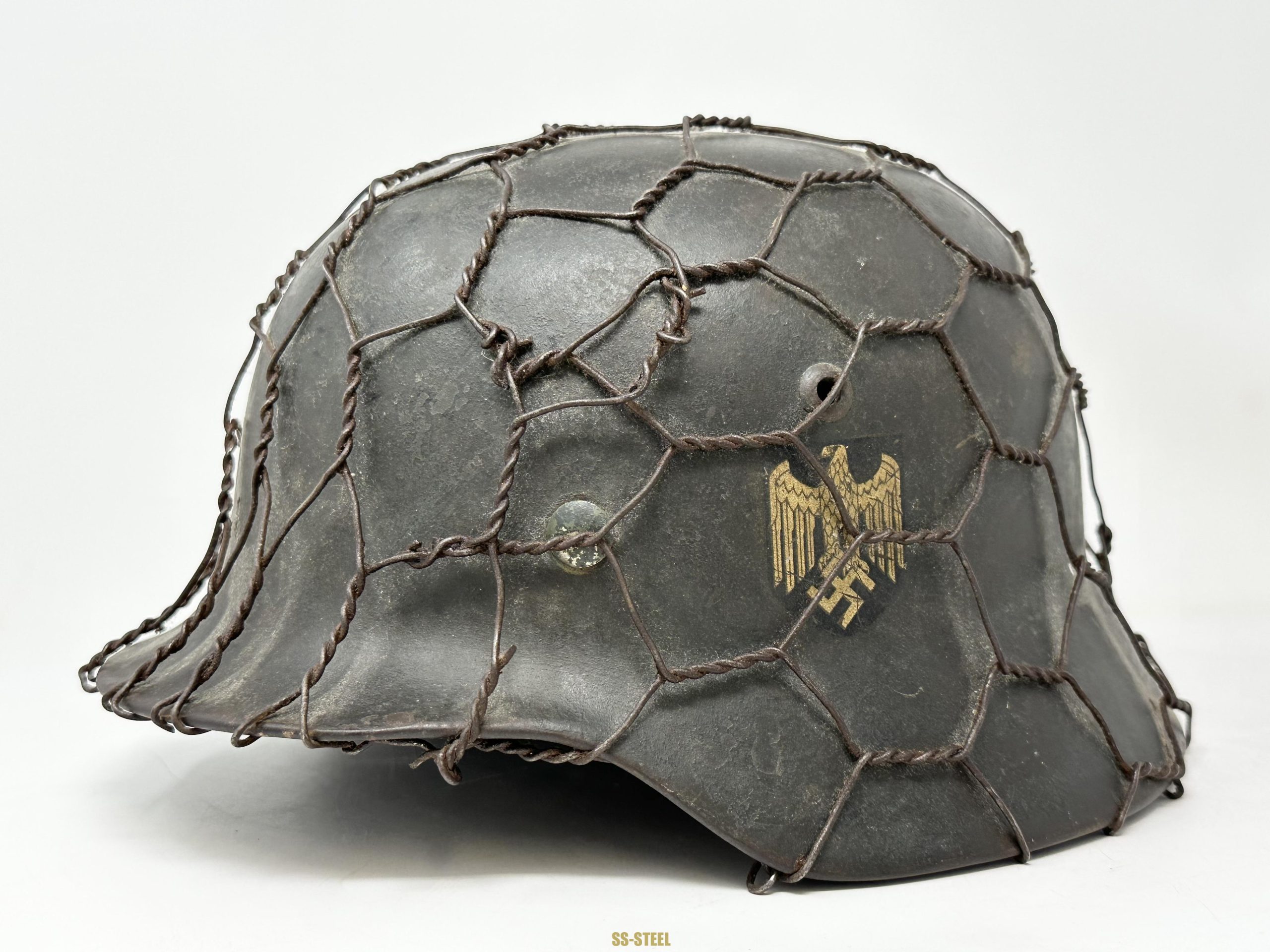 M35 Chickenwire Helmet ET64 - Image 2