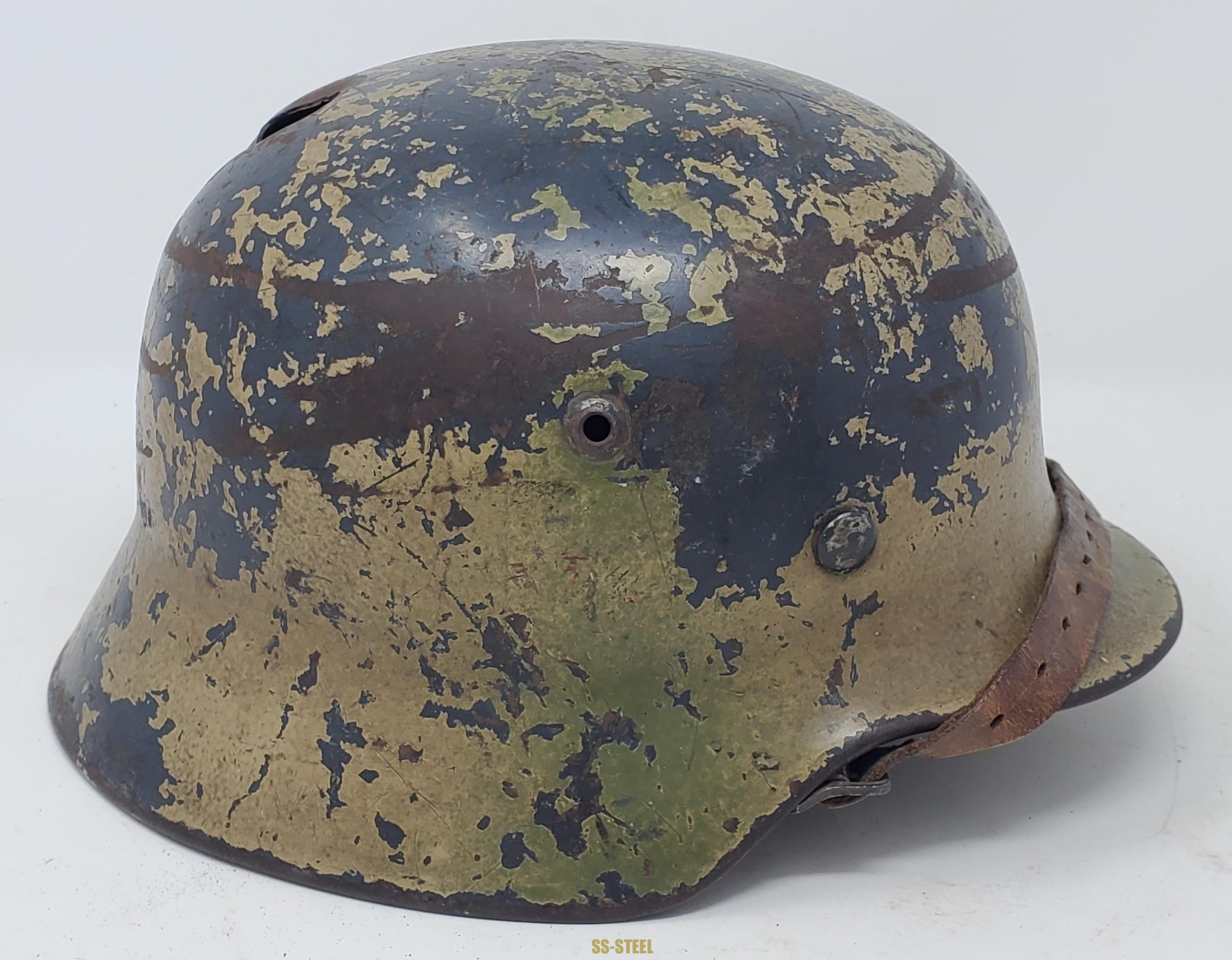 Sharp Camo Luft M35 and Gas Mask Combo, Battle Damaged - Image 2