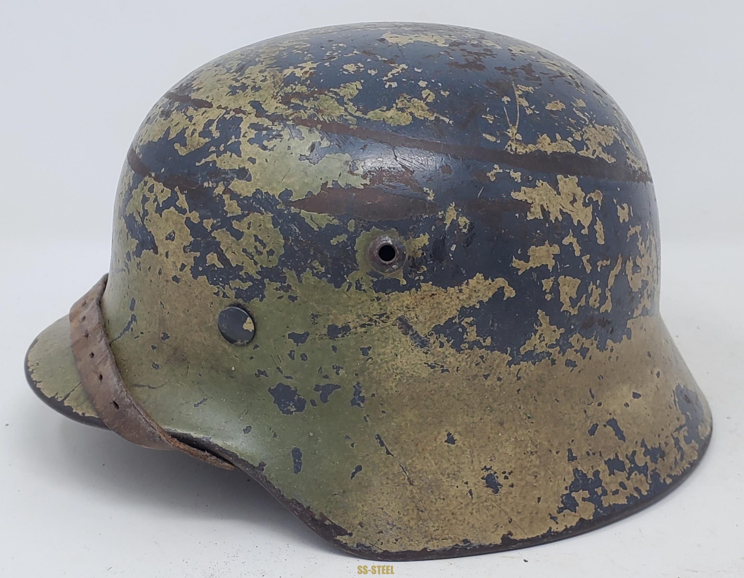 Sharp Camo Luft M35 and Gas Mask Combo, Battle Damaged - Image 4