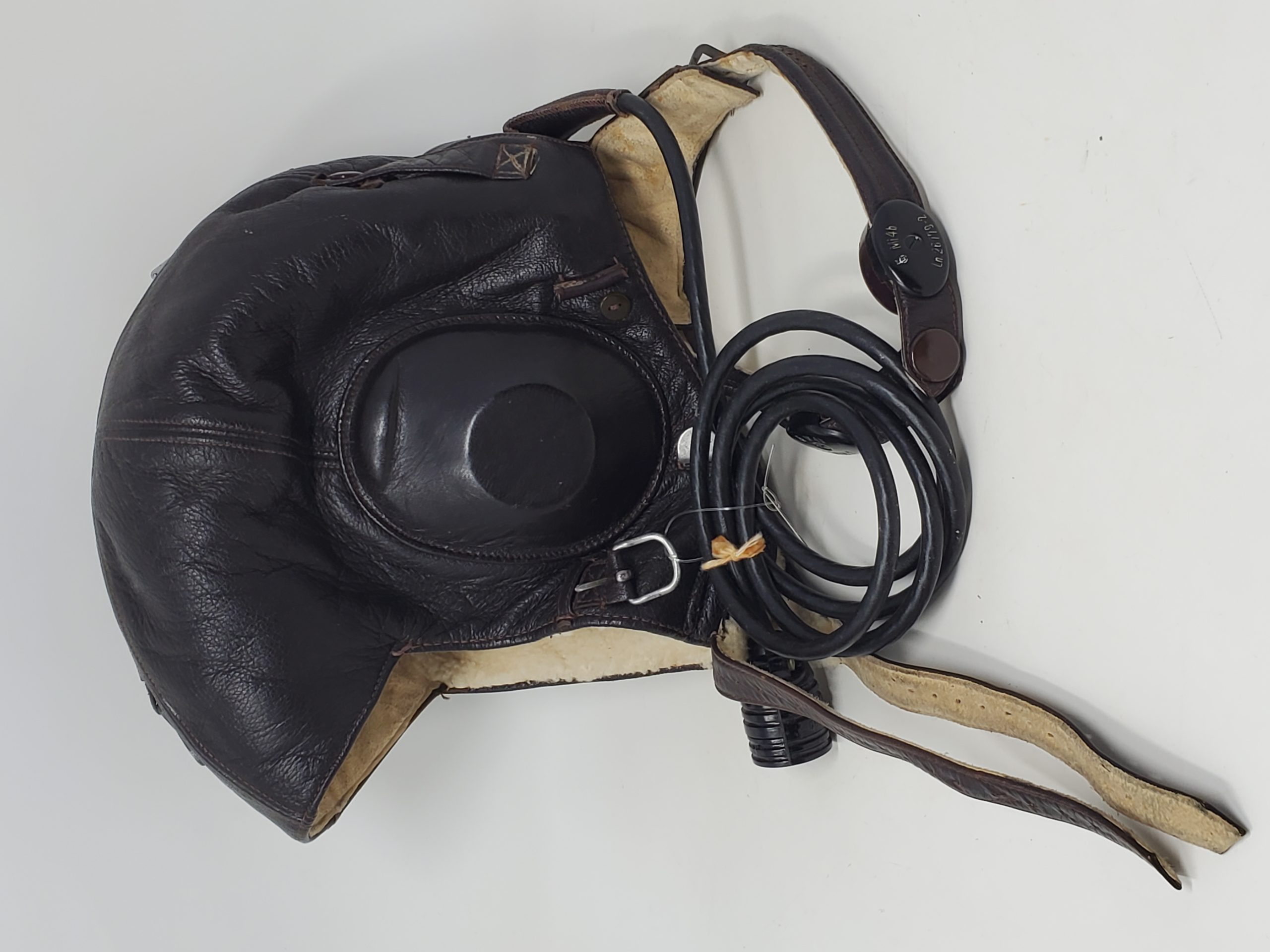 Sharp Luftwaffe Pilot's Helmet and Goggles Set - Image 10