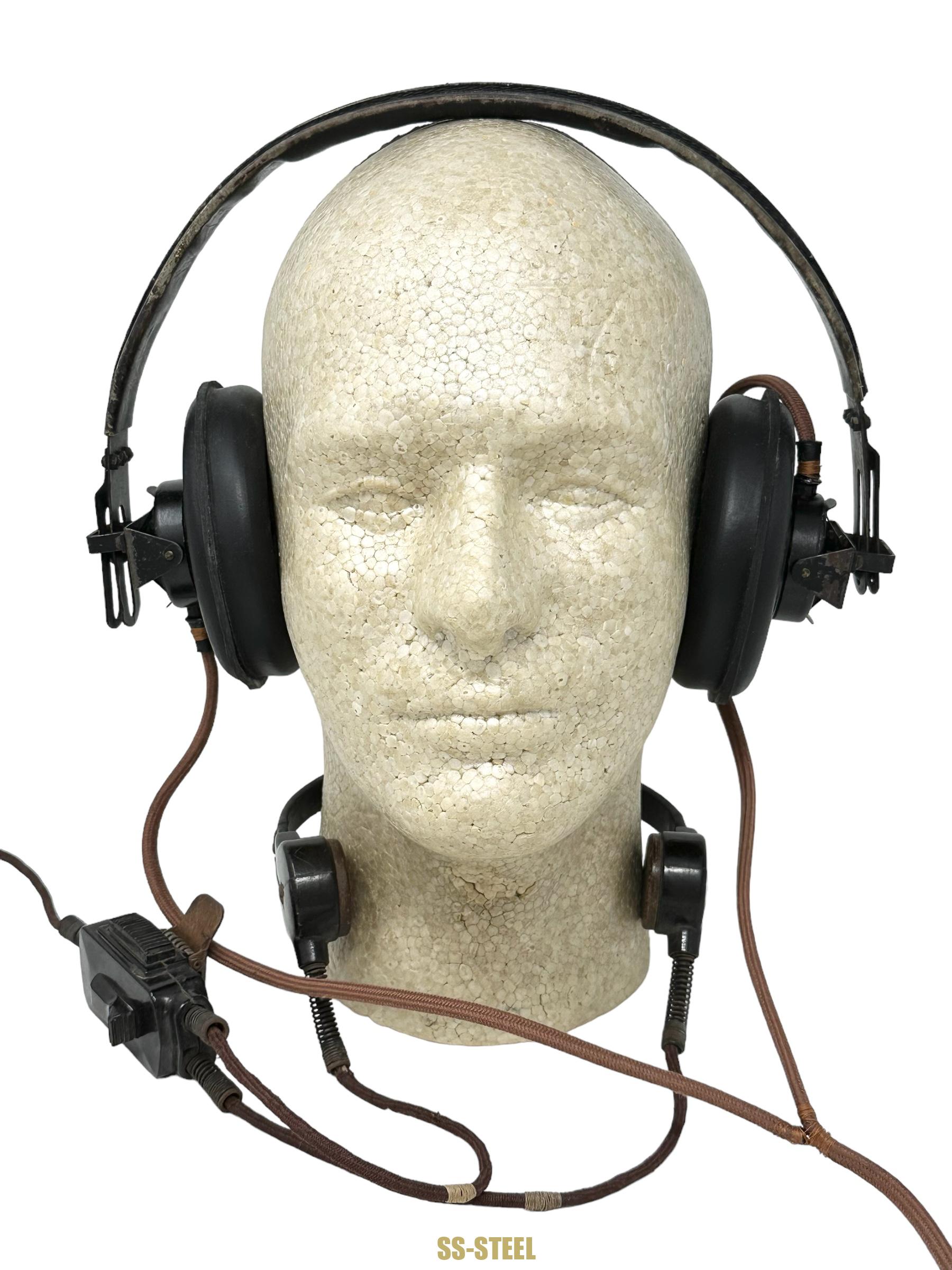 (d.d.)Panzer Headset and Throat Microphone - Image 2