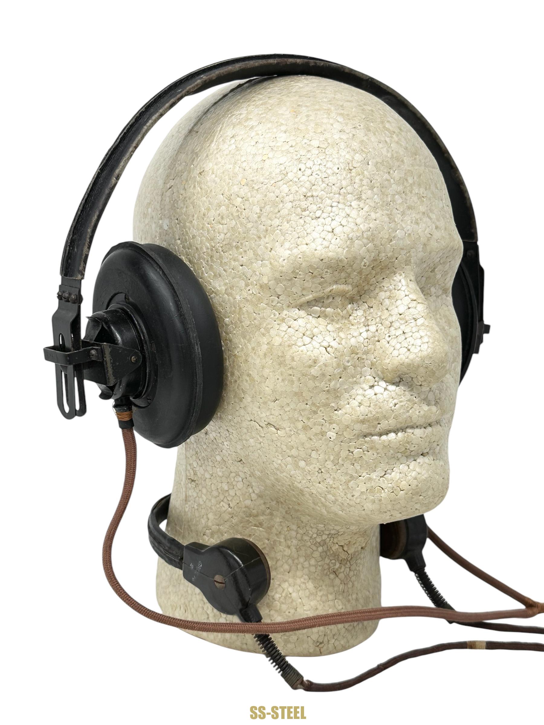 (d.d.)Panzer Headset and Throat Microphone - Image 4