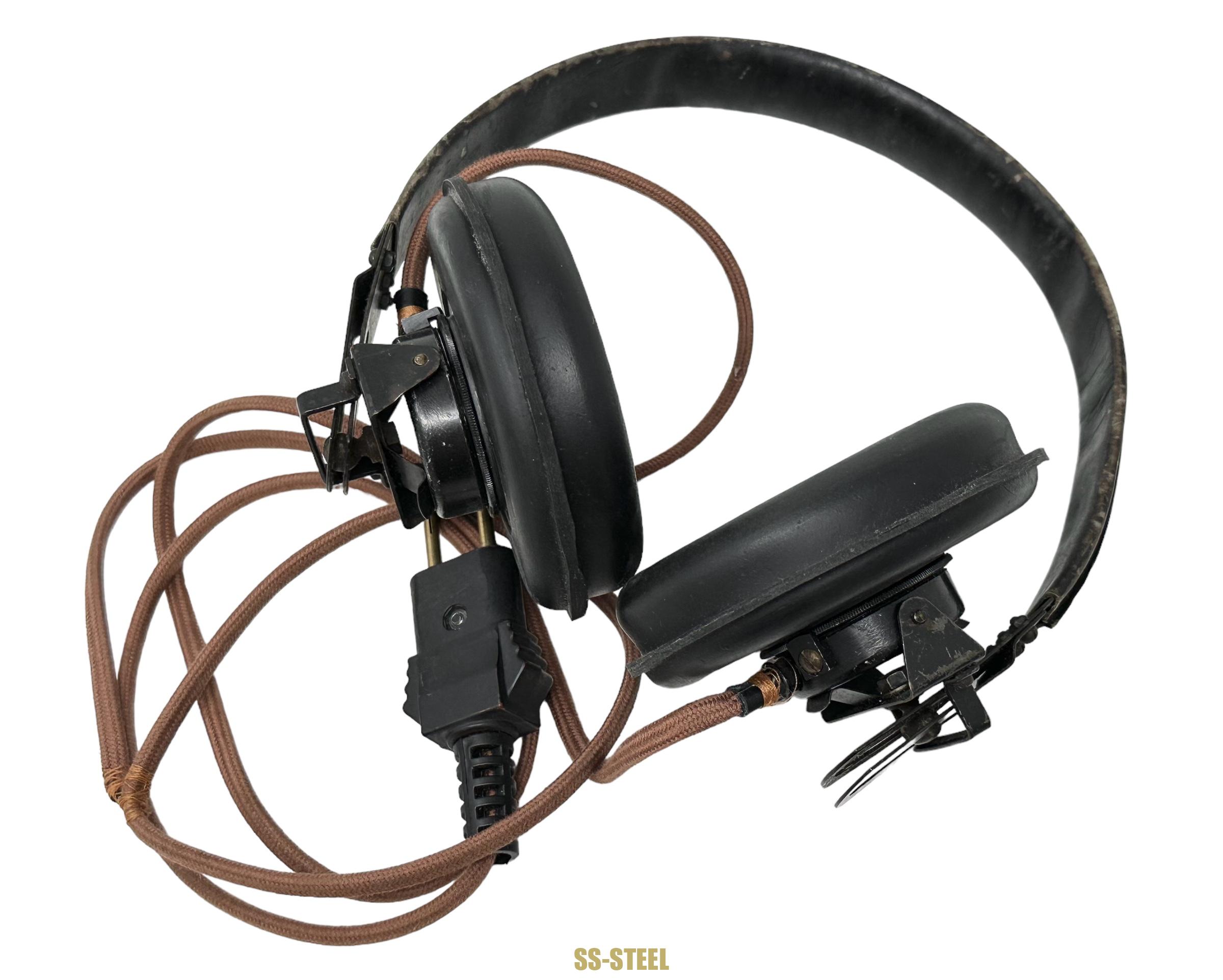 (d.d.)Panzer Headset and Throat Microphone - Image 9