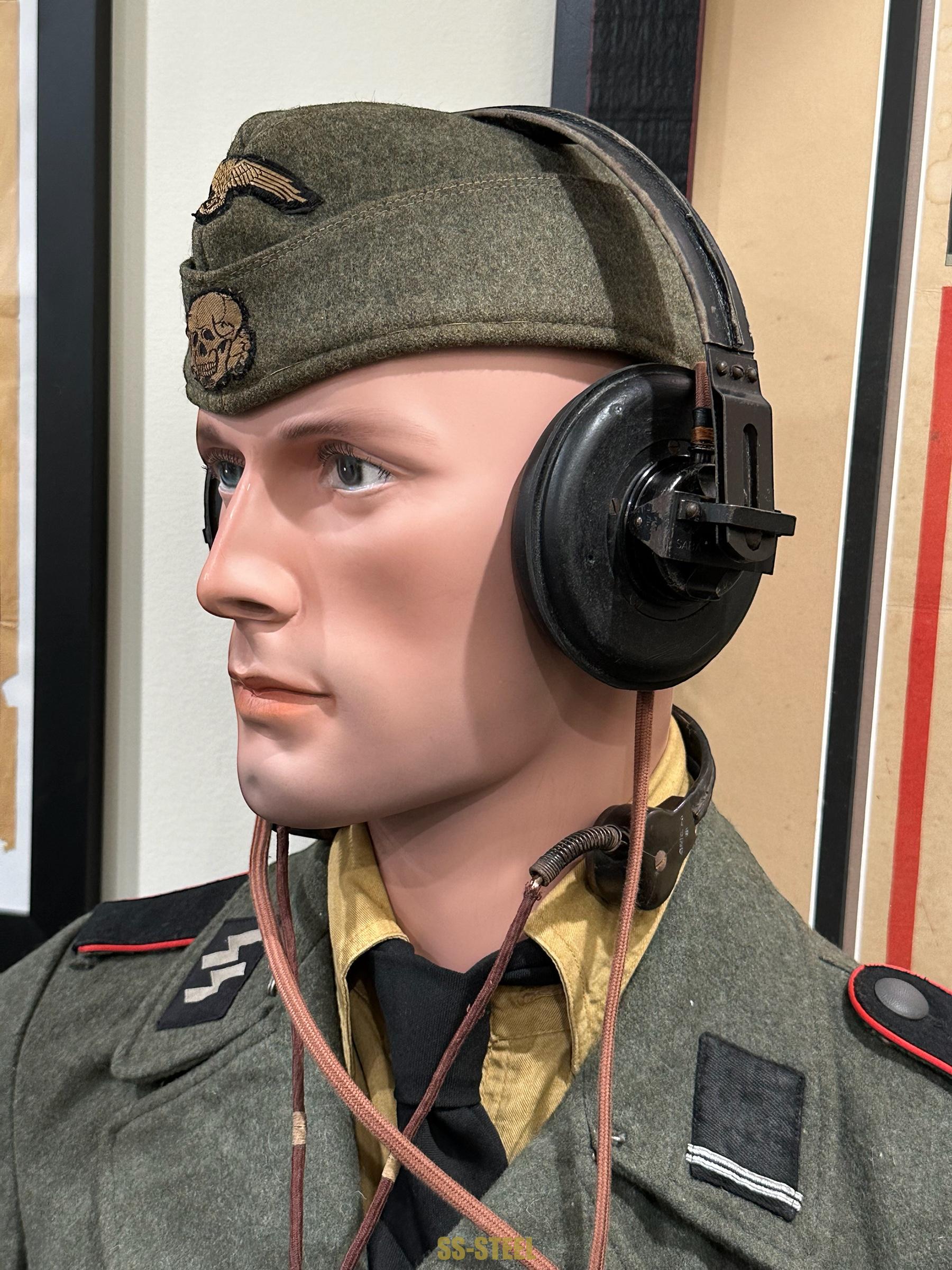(d.d.)Panzer Headset and Throat Microphone - Image 13