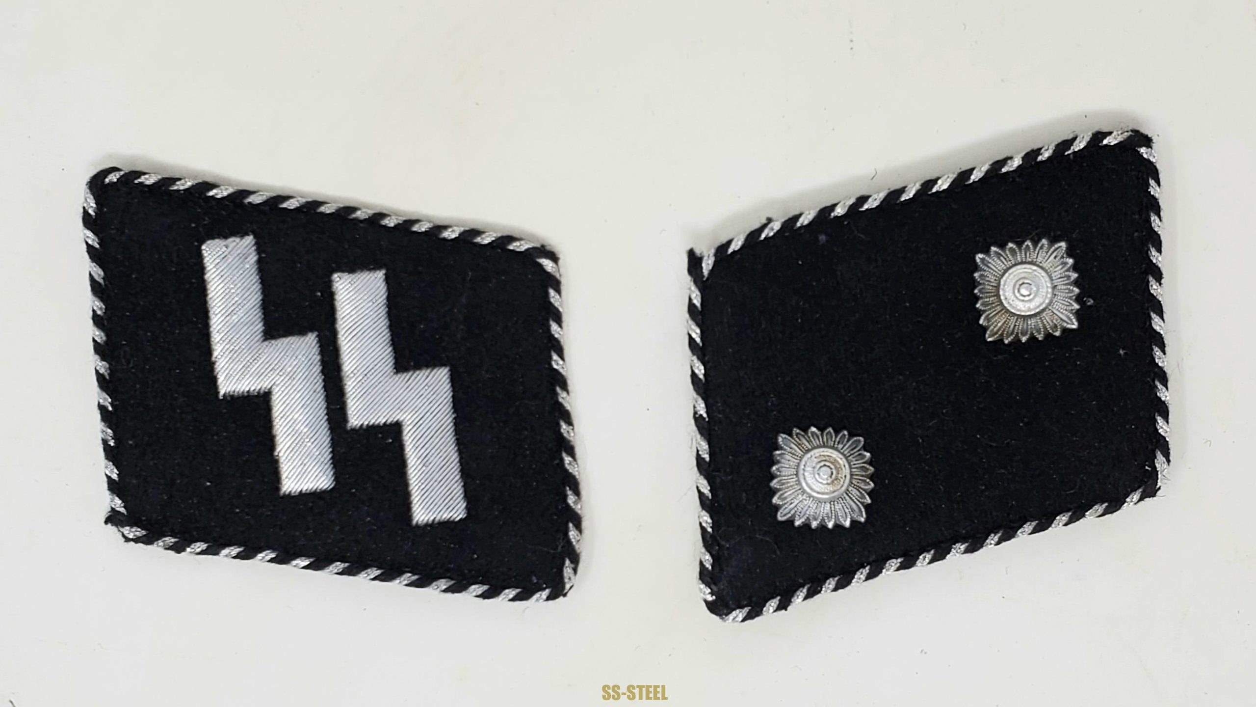 (R.Em.) Early, Matching LAH SS-Oscha Collar Tabs