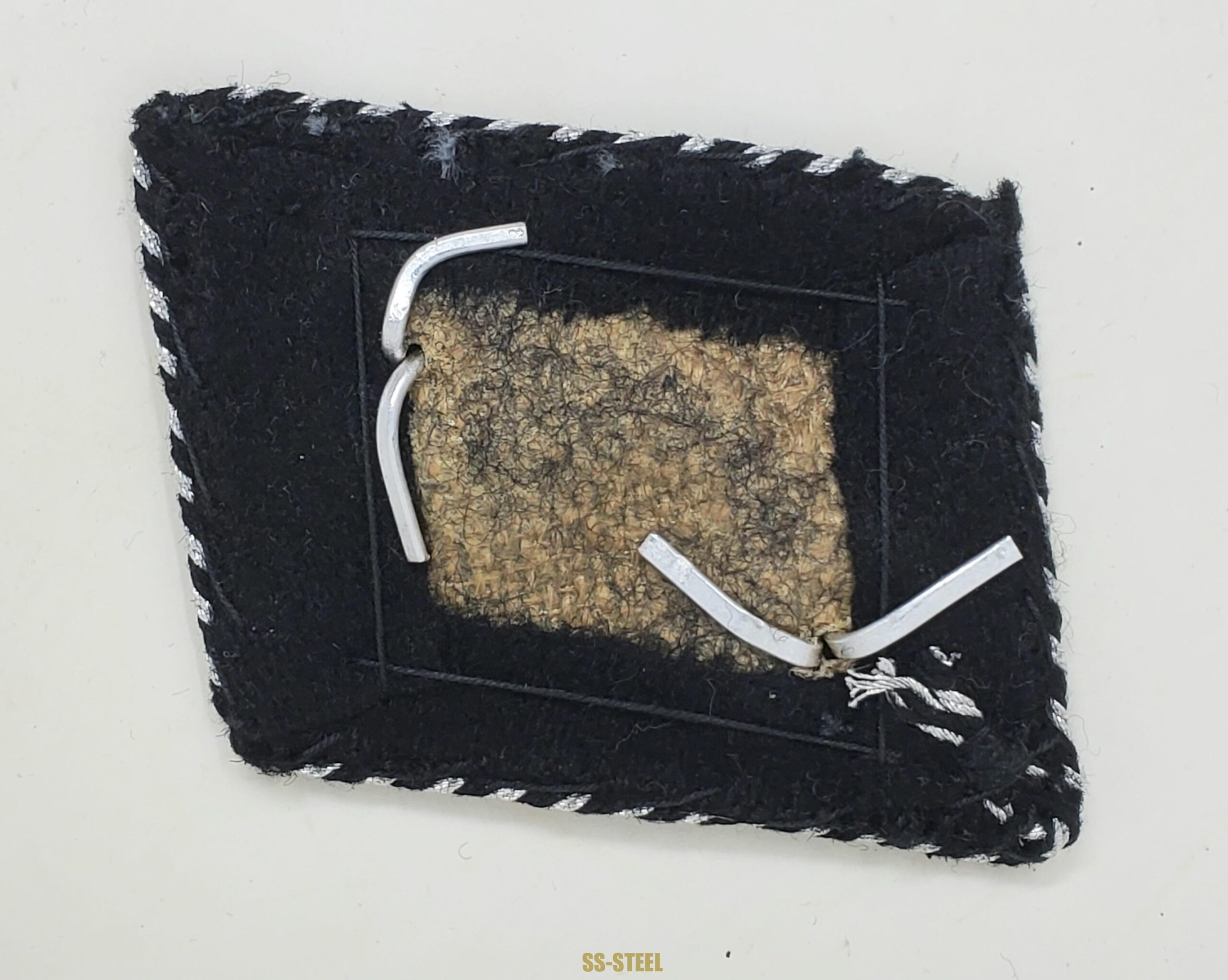 (R.Em.) Early, Matching LAH SS-Oscha Collar Tabs - Image 3