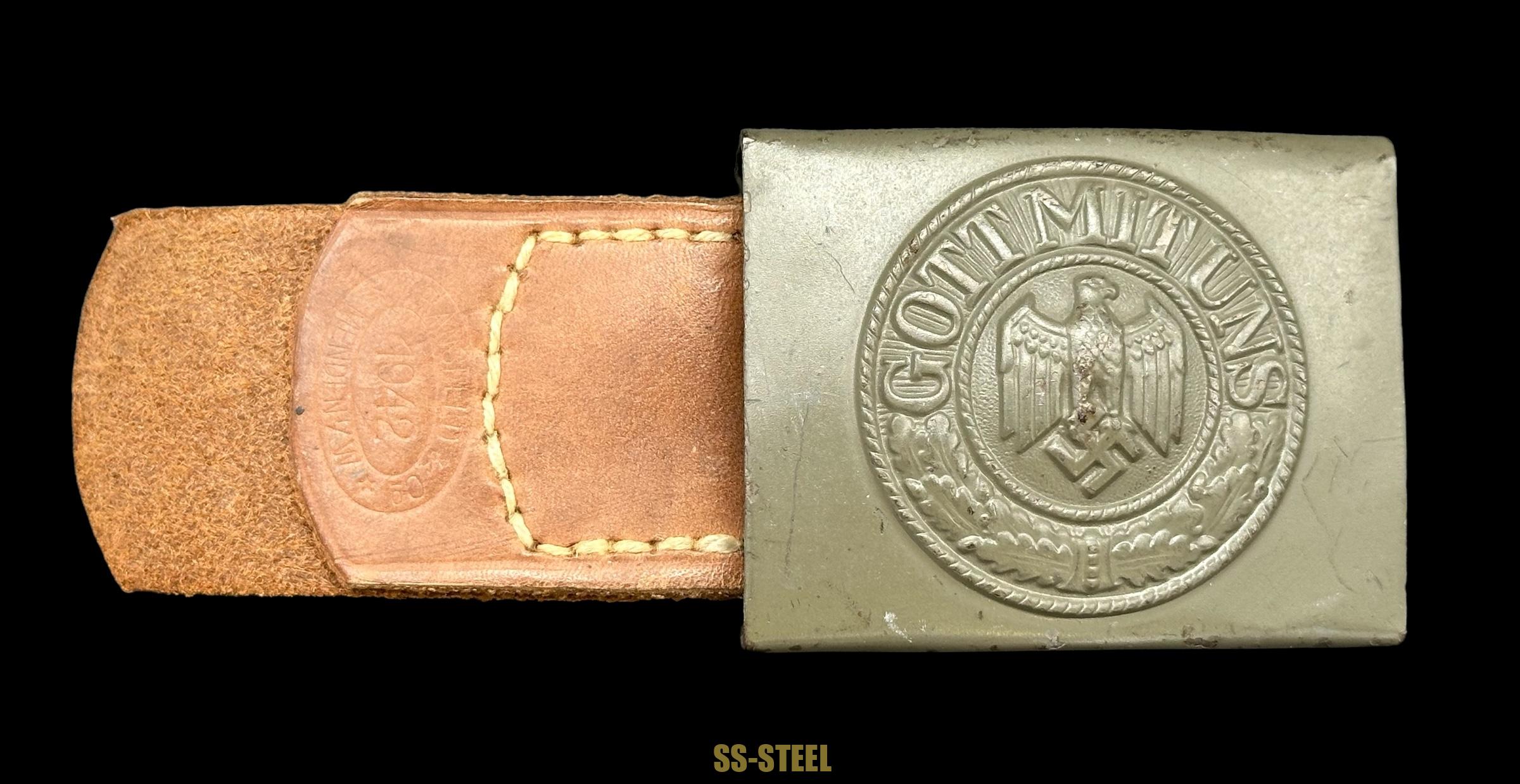 Mint Heer Feldgrau Buckle with 1942 Tab