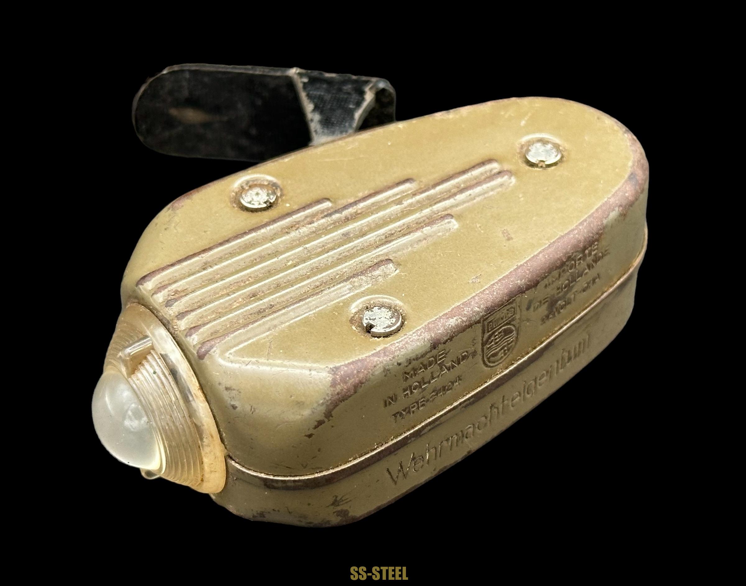 Wermachteigentum Self Generate Flashlight