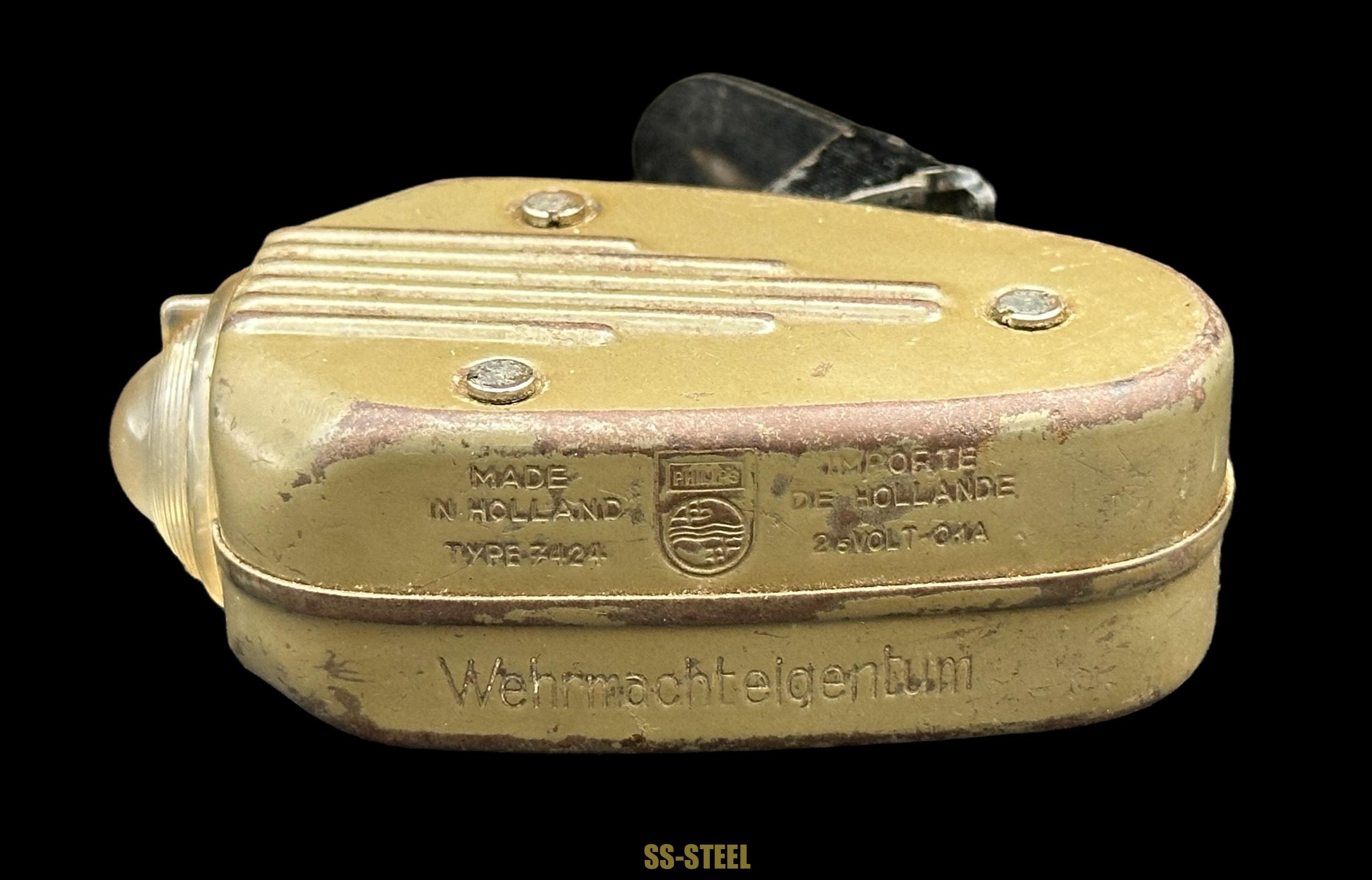 Wermachteigentum Self Generate Flashlight - Image 4