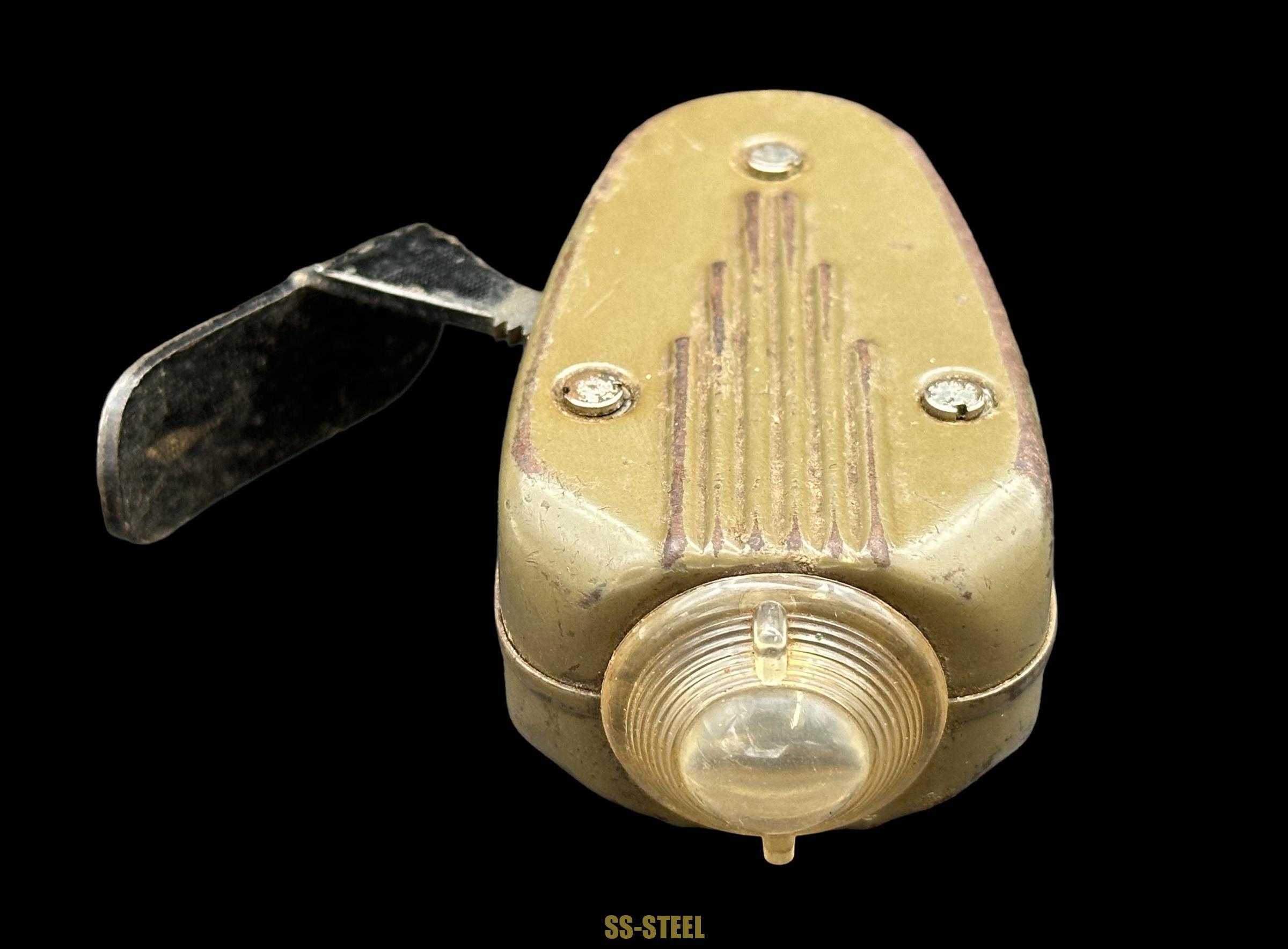 Wermachteigentum Self Generate Flashlight - Image 6