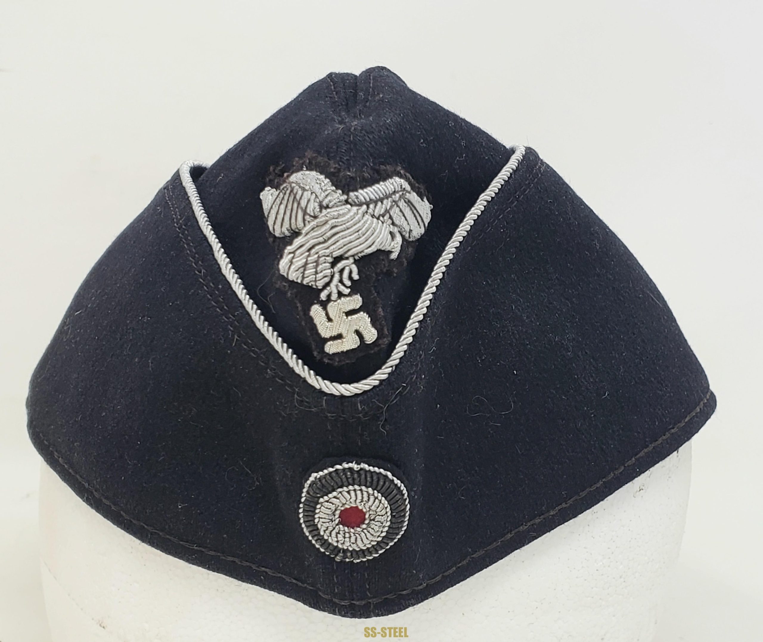 (p.b.)Luftwaffe Hermann Göring Officer Upgraded Schiffchen