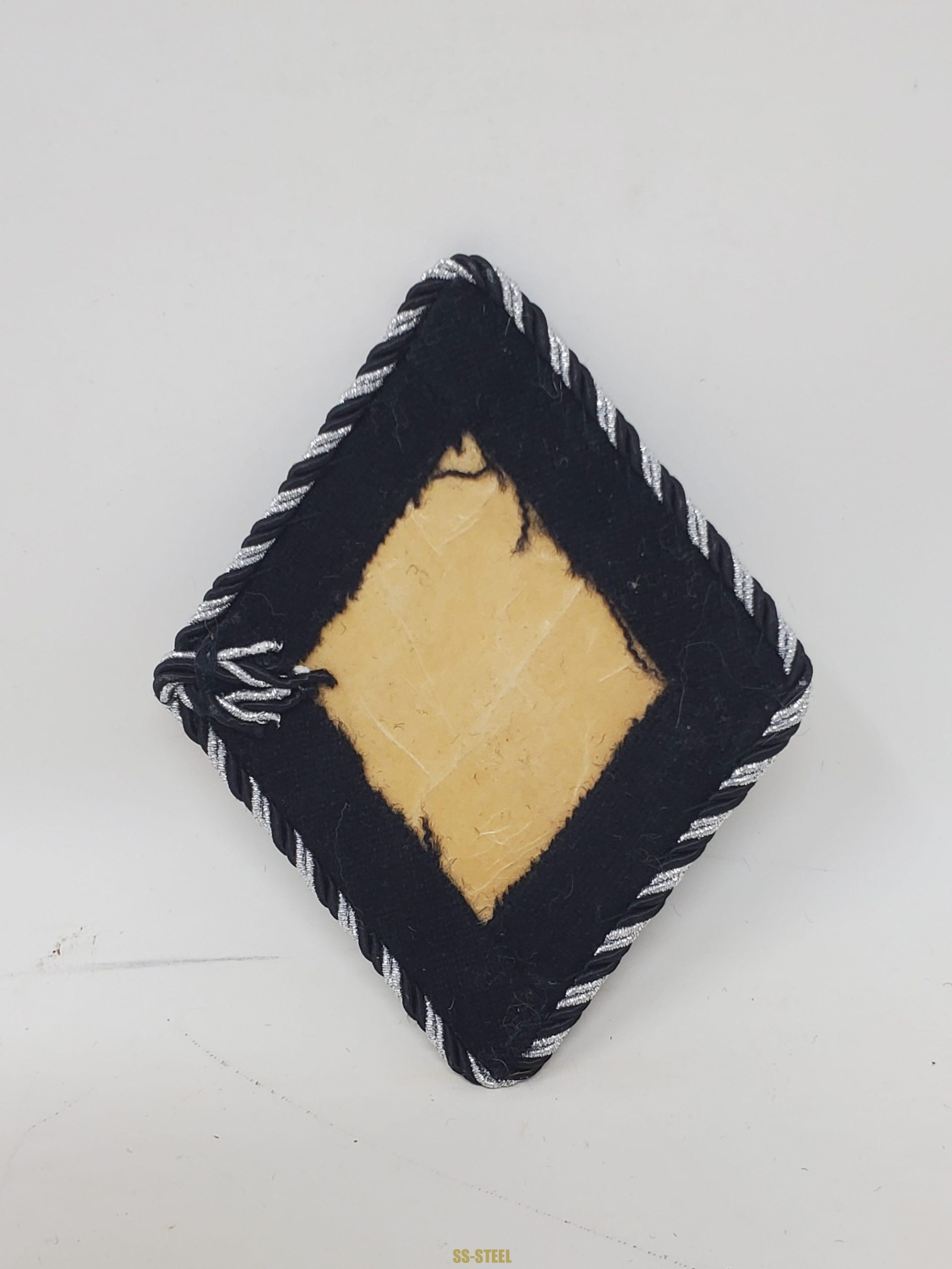 Dutch SS Runic Sleeve Diamond - Image 2