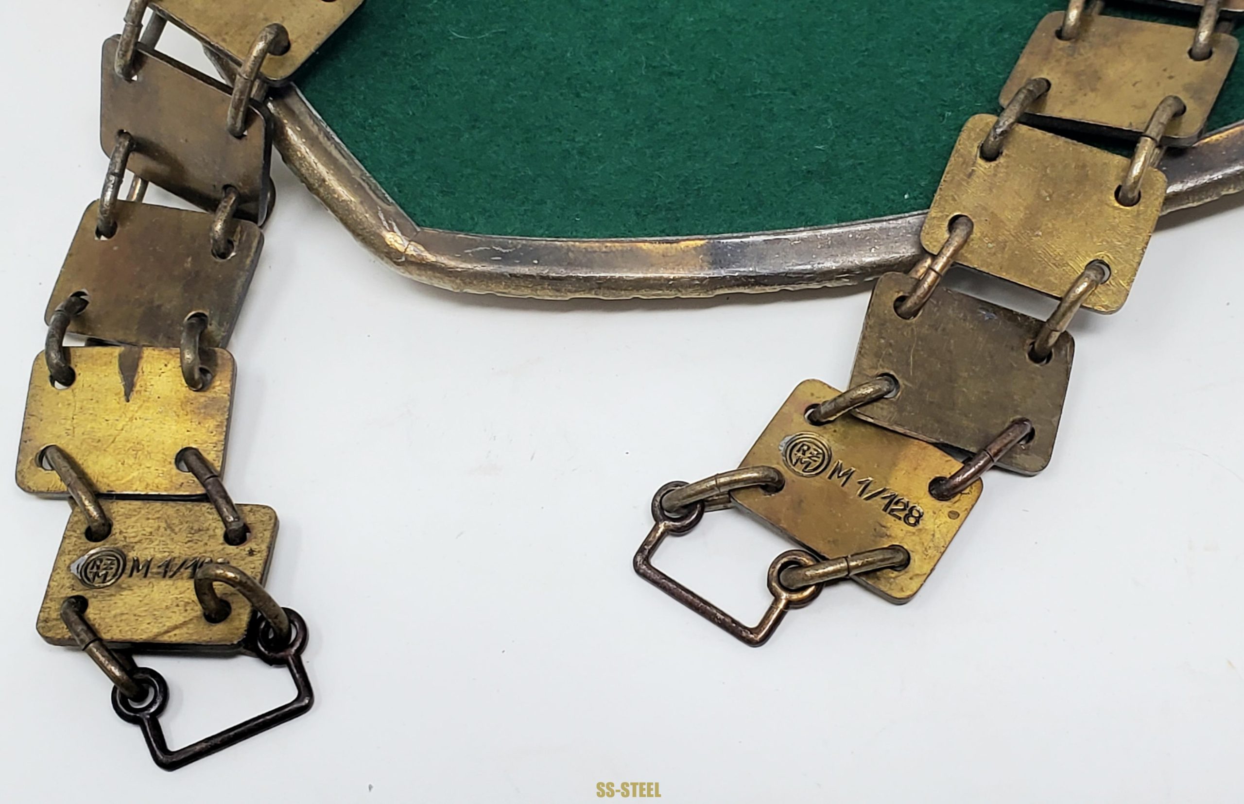 Mint, Boxed, NSDAP Standard Bearer’s Gorget - Image 4