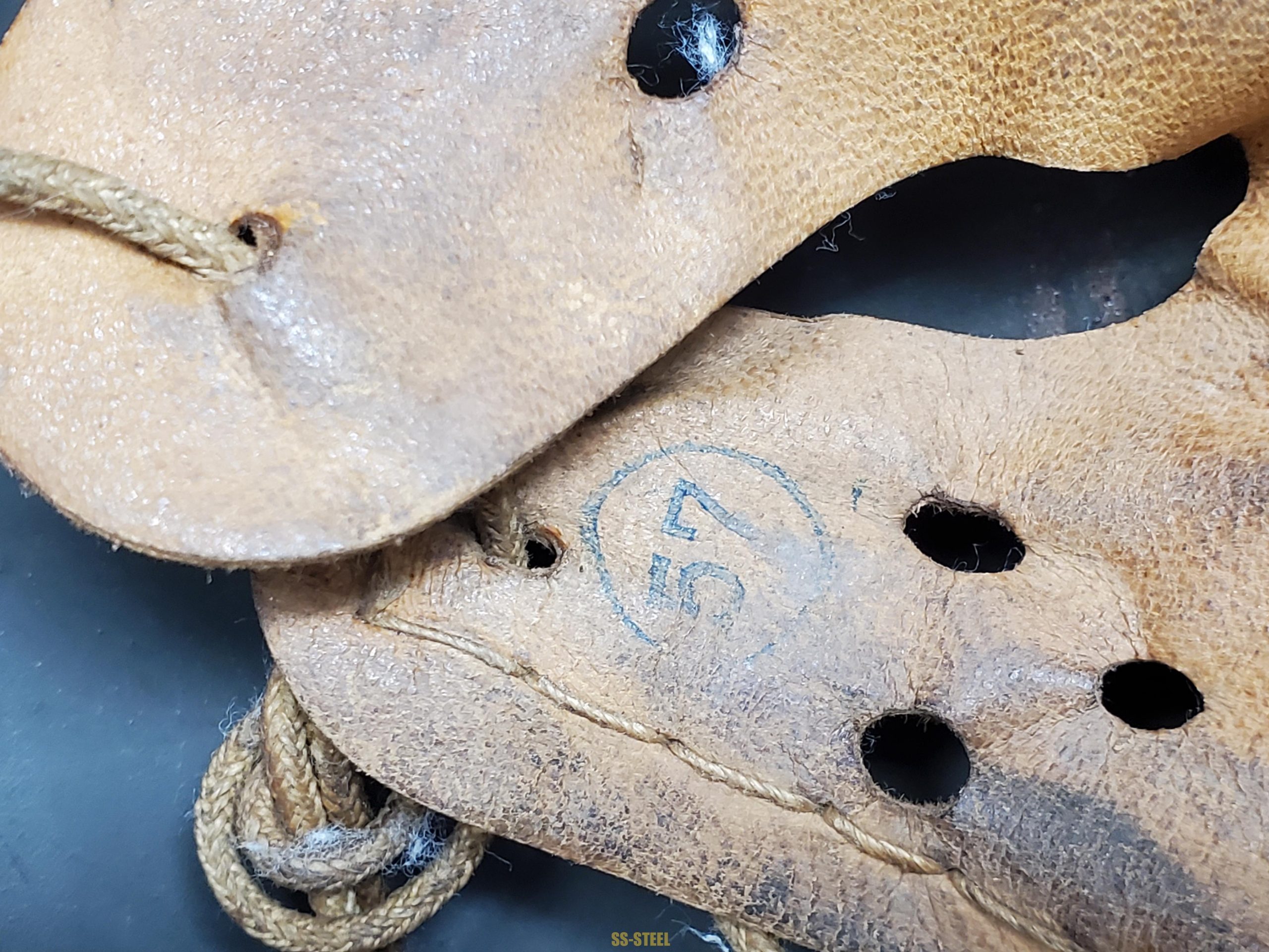 Heer Officer's M40 Helmet, NS64 - Image 8