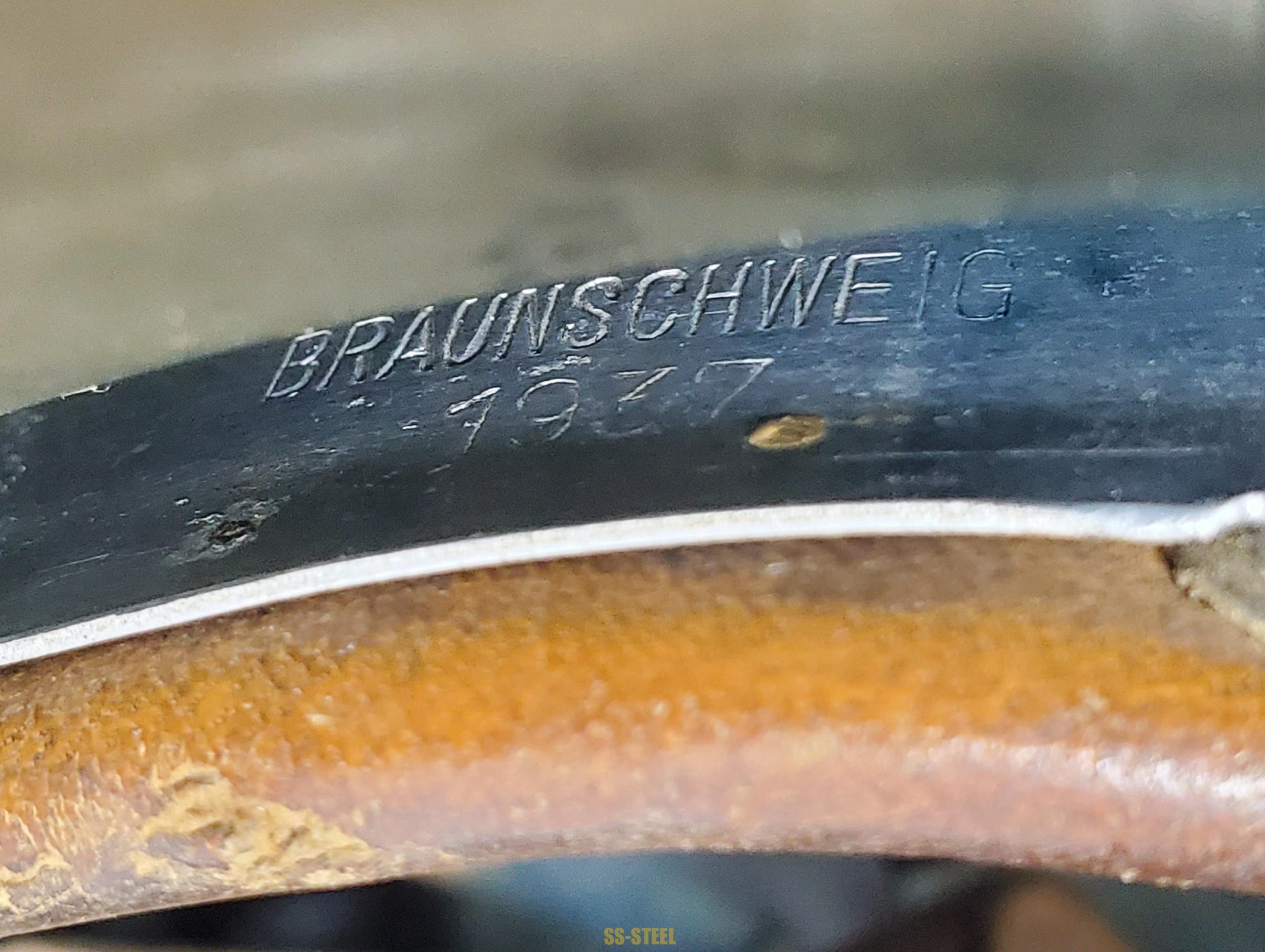 Early War Heer M35 Feldgrau Overpaint Helmet - Image 8