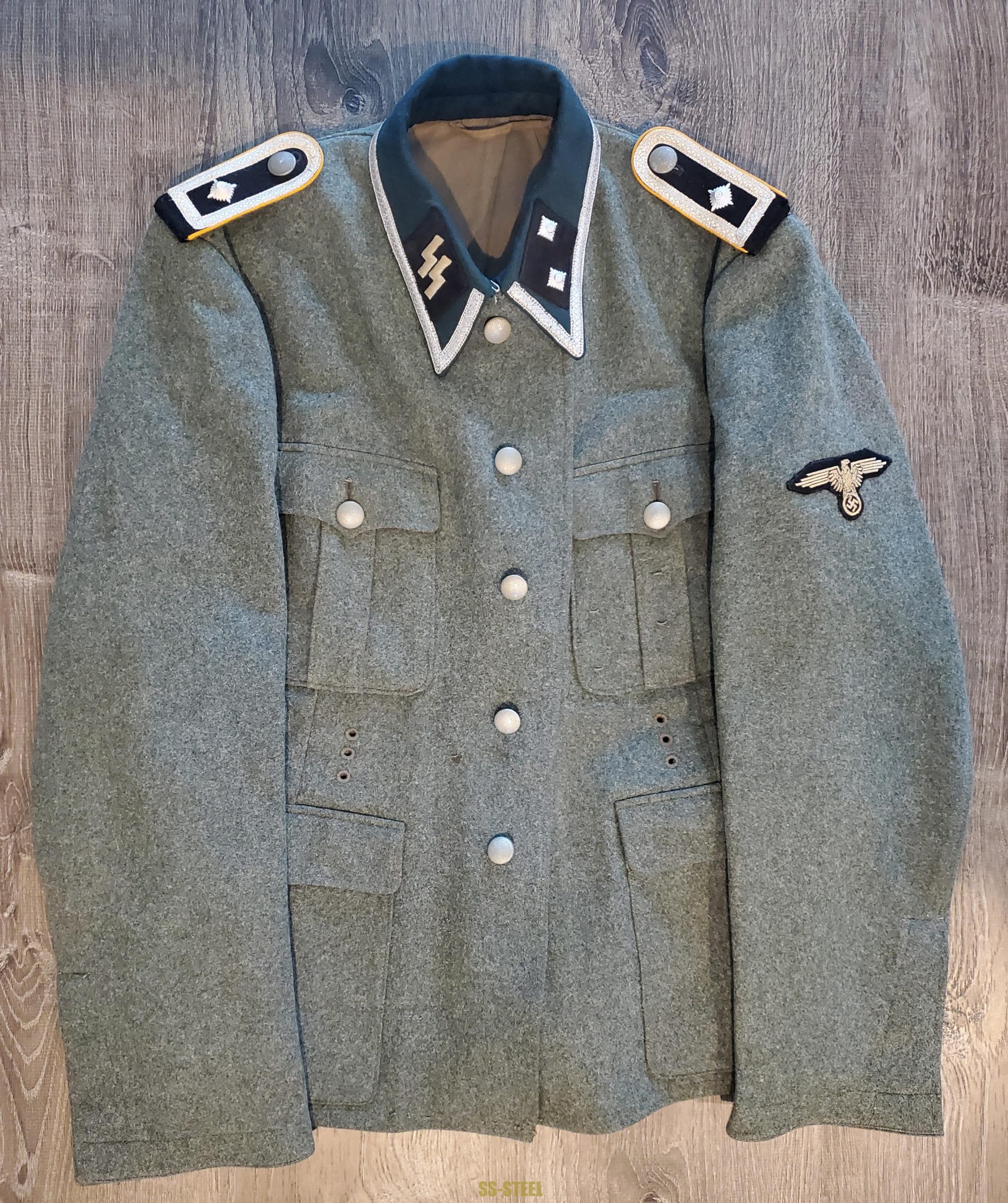 Fine Waffen-SS Tunic, Oberscharführer of Reconnaissance - Image 2