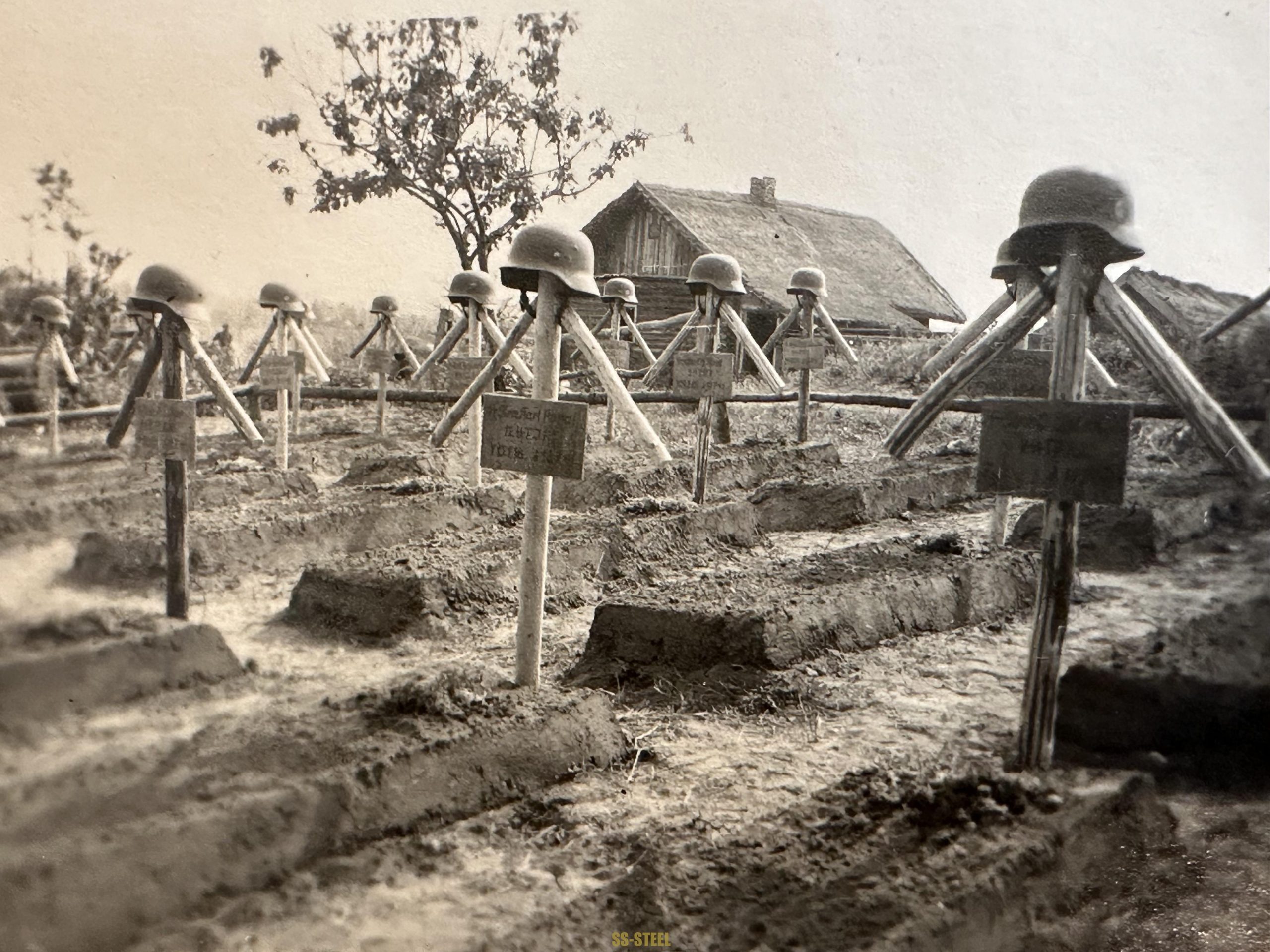 SS Totenkopf Photo Album - Image 28