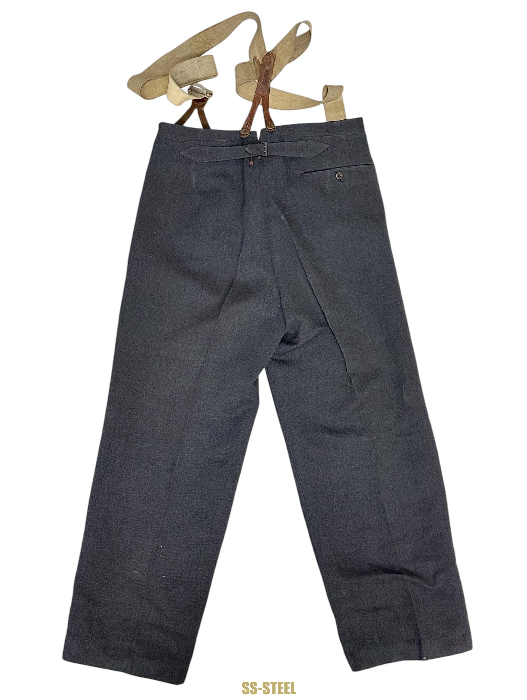 Luftwaffe Flak Officer's Complete Uniform, Veteran / Named - Image 28