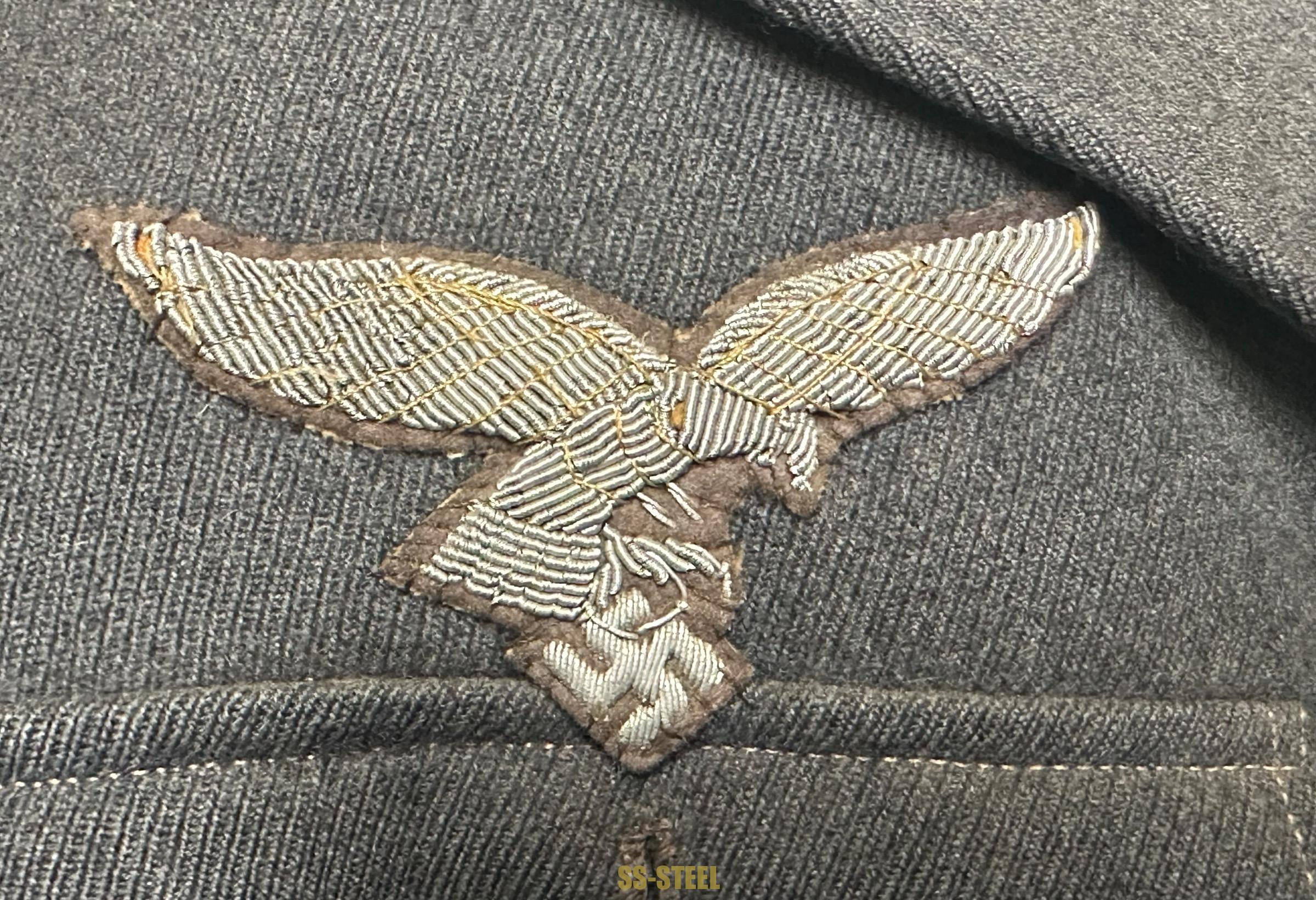 Luftwaffe Flak Officer's Complete Uniform, Veteran / Named - Image 10