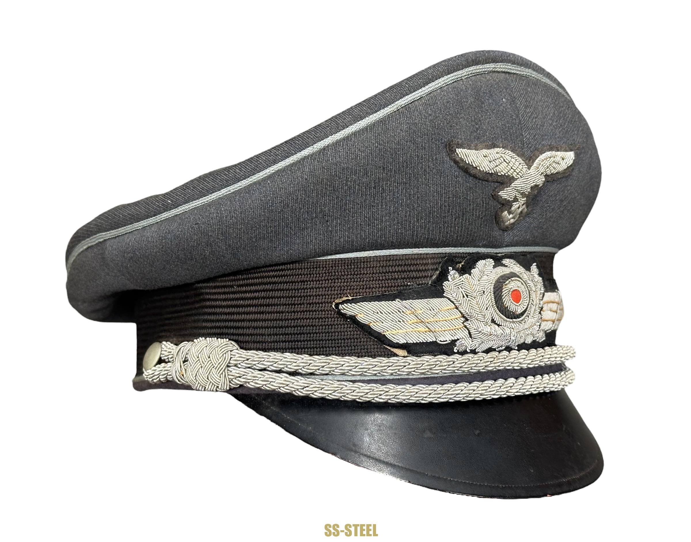Luftwaffe Flak Officer's Complete Uniform, Veteran / Named - Image 31