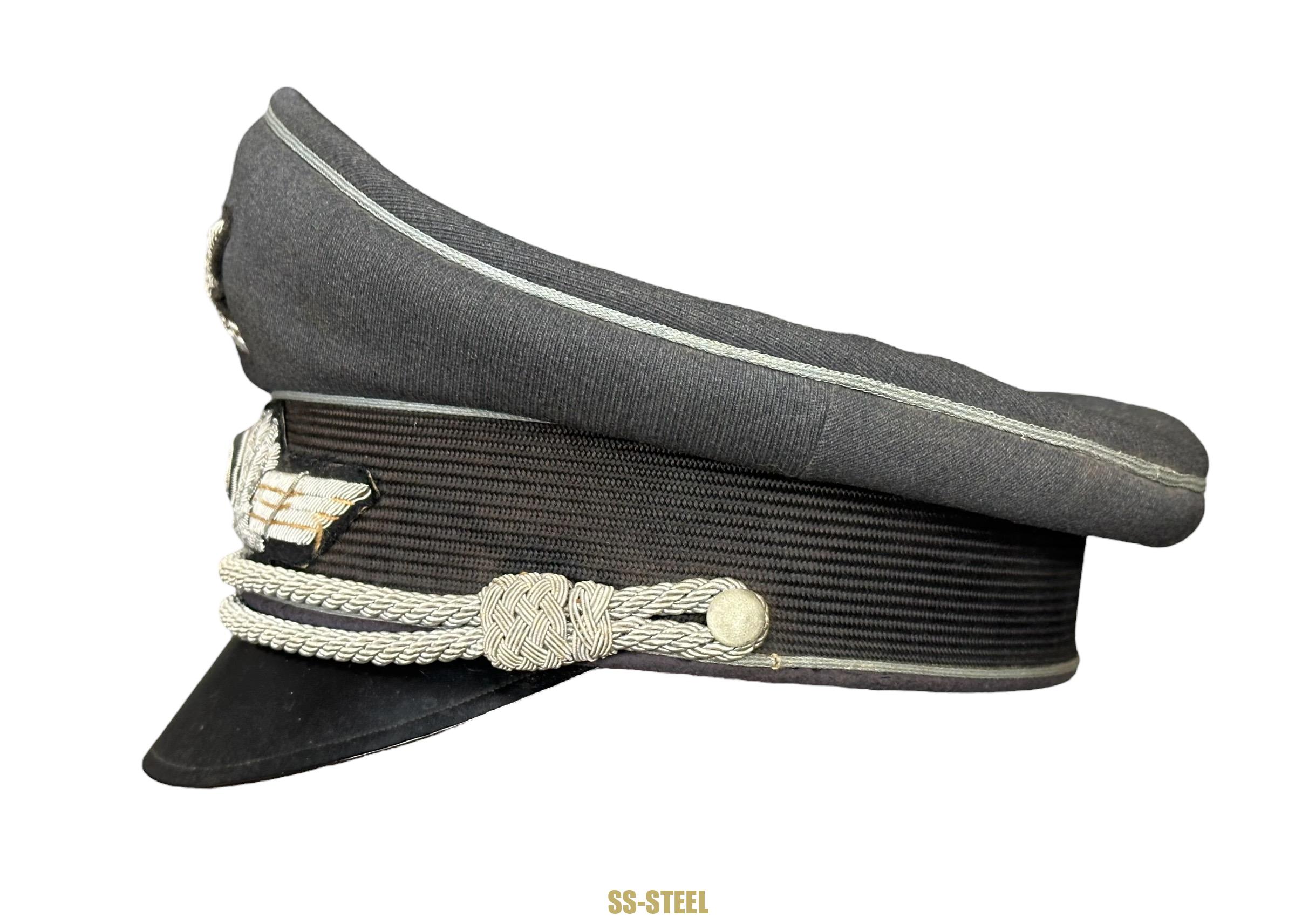 Luftwaffe Flak Officer's Complete Uniform, Veteran / Named - Image 33