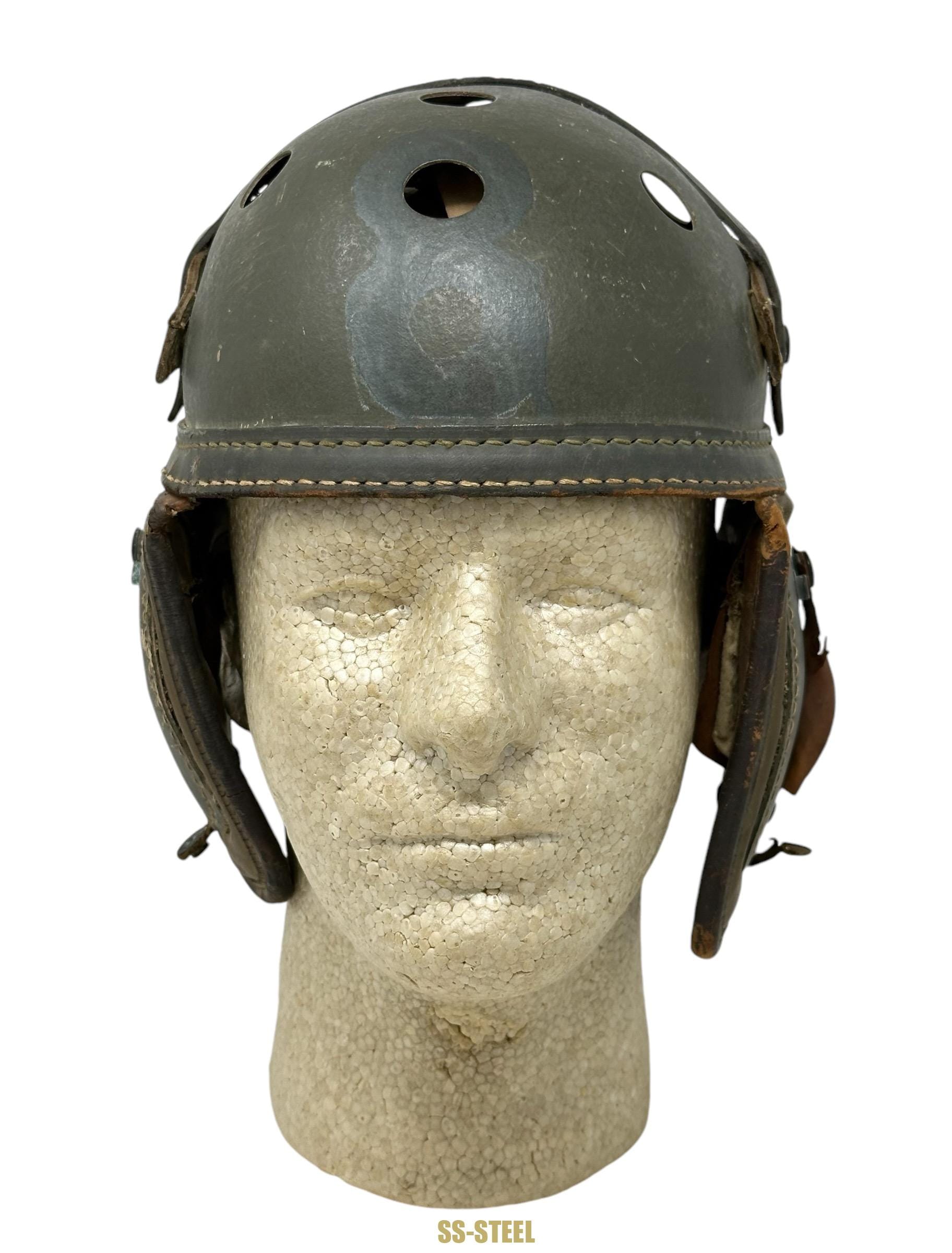 (G.B.) WWII US Tank Helmet w/ Vet Painted Sea Bag - Image 2