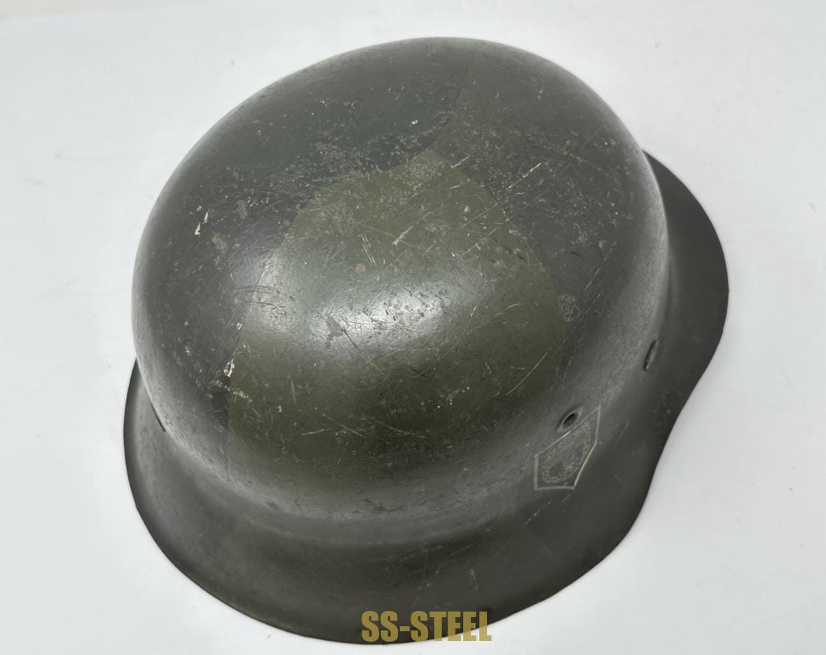 (E.w.)Highly Unusual and Rare, Camo M42 Foreign Polizei Helmet - Image 20
