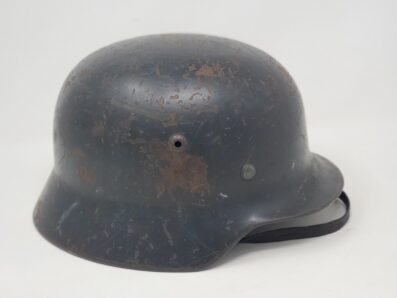 Very Heavily Service Used LW M35 Helmet, Droop Tail, Named - Image 2