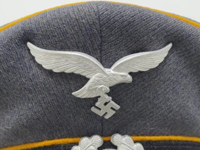 Sharp Hermann Göring Fallschirmjäger NCO visor, Named and Unit Marked - Image 5