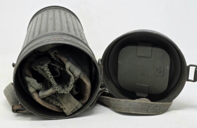 Minty, Complete Gas Mask - Image 6