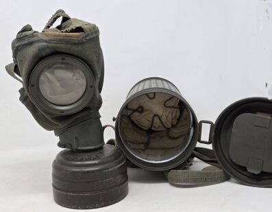 Minty, Complete Gas Mask