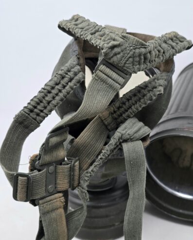 Minty, Complete Gas Mask - Image 11