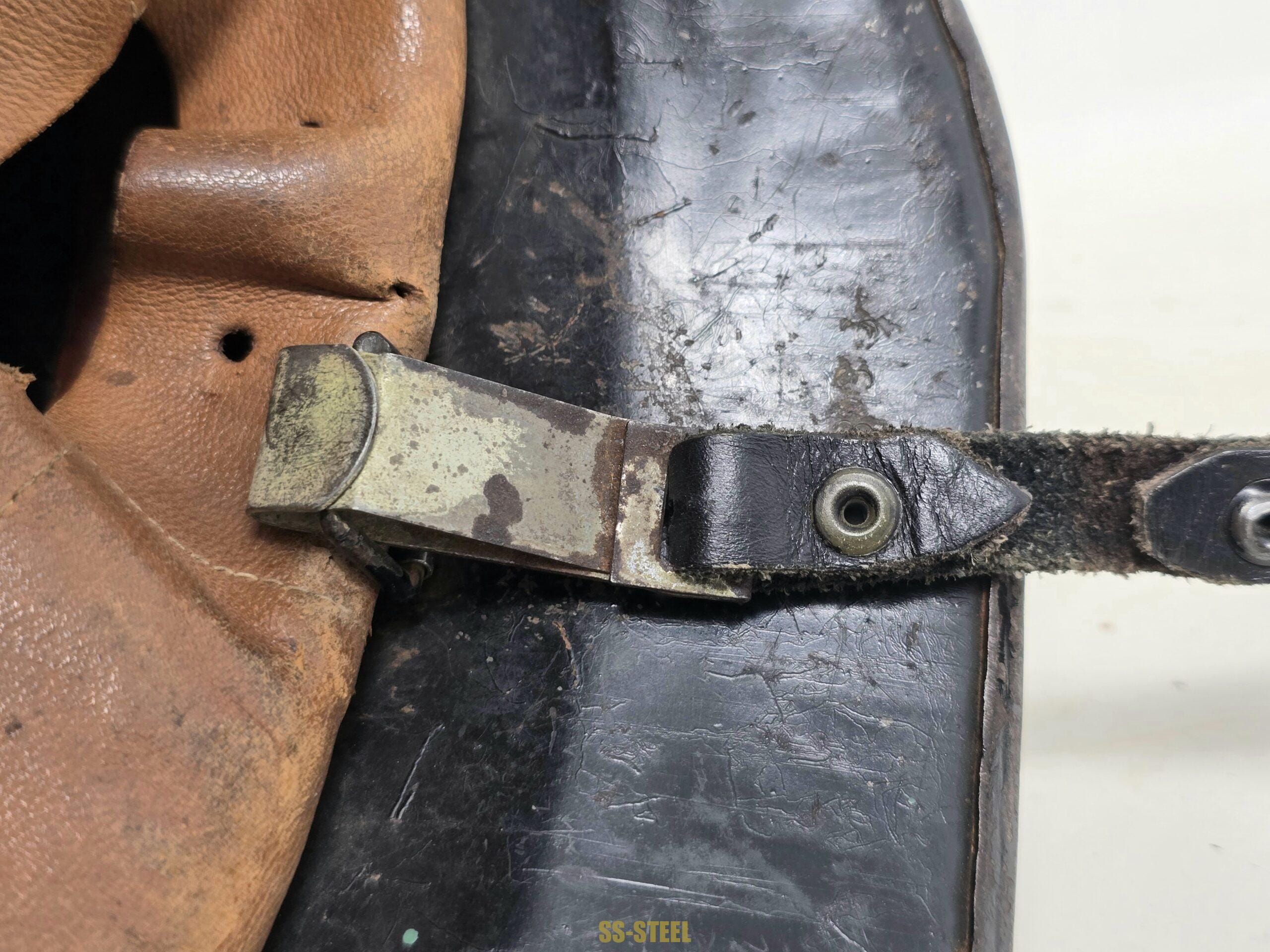 Early SS "Pre-RZM" M18 Commercially Produced Helmet - Image 8