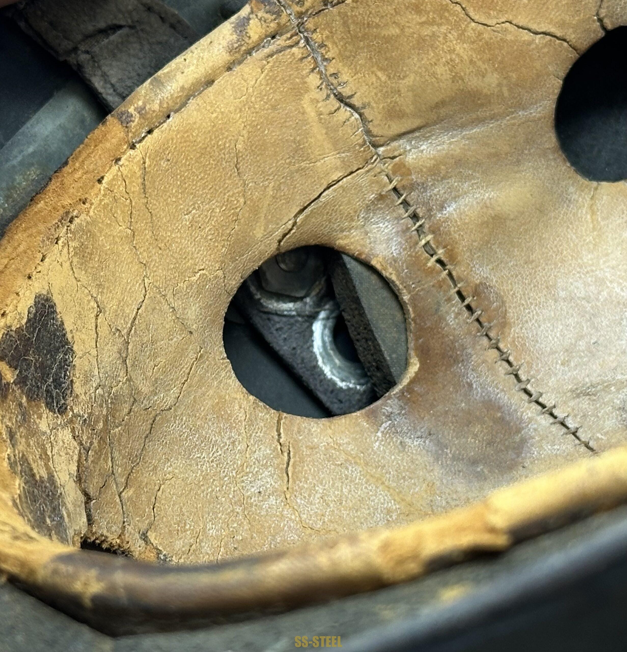 FJ Paratrooper No Decal Helmet - Image 17