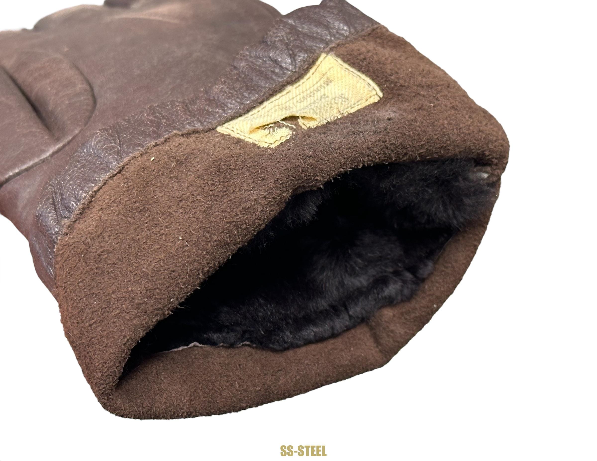 Luftwaffe LKpS101 Helmet, Pilot Gloves, Jump School Document - Image 4