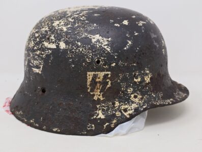 SS Winter Camo Helmet, Battlefield Pickup