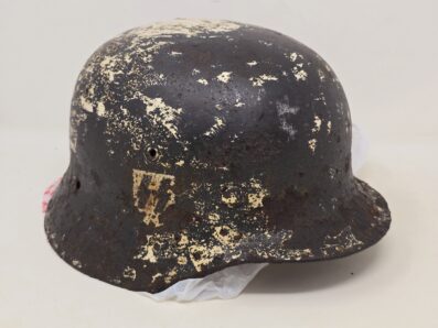 SS Winter Camo Helmet, Battlefield Pickup - Image 5