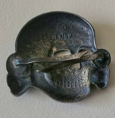 Beautiful Deschler Cap Skull - Image 3
