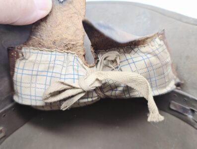 Fine Austrian WWI Helmet, Size 66 - Image 8