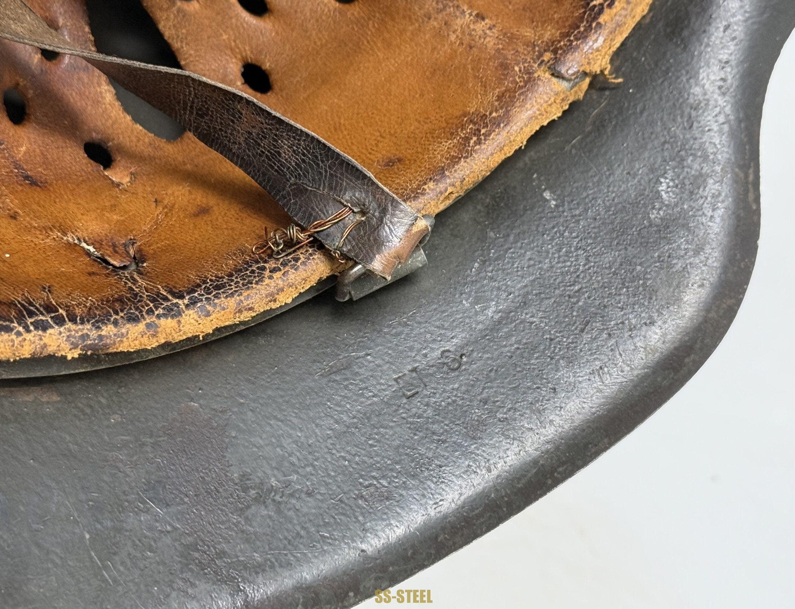 M42 Heer Single Decal Helmet ET66 Ex SS - Image 11