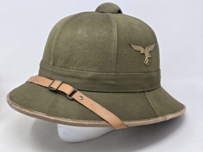Luftwaffe General Officer Badged Troppenhelm (pith helmet) - Image 2