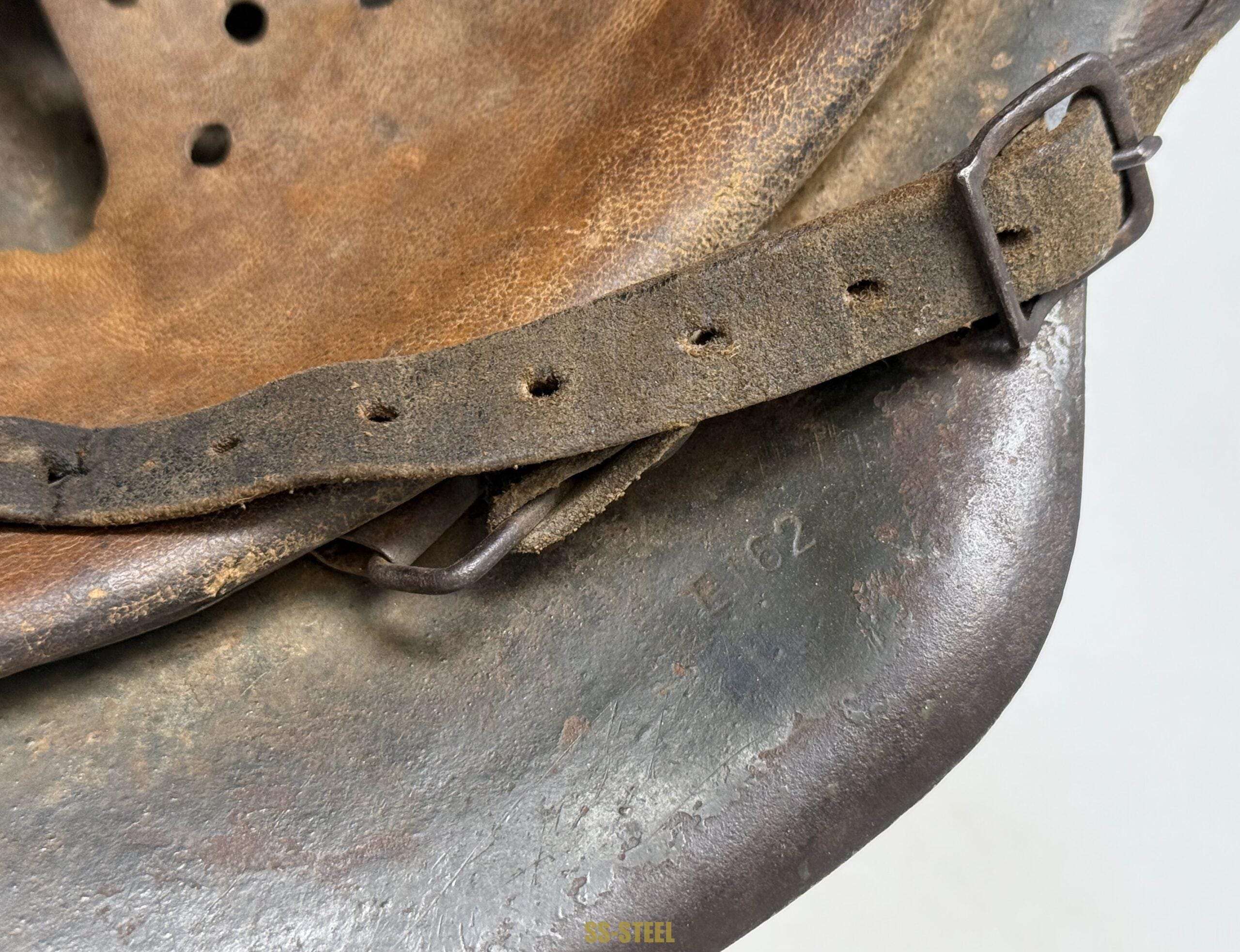 M42 Heer Helmet - Image 8