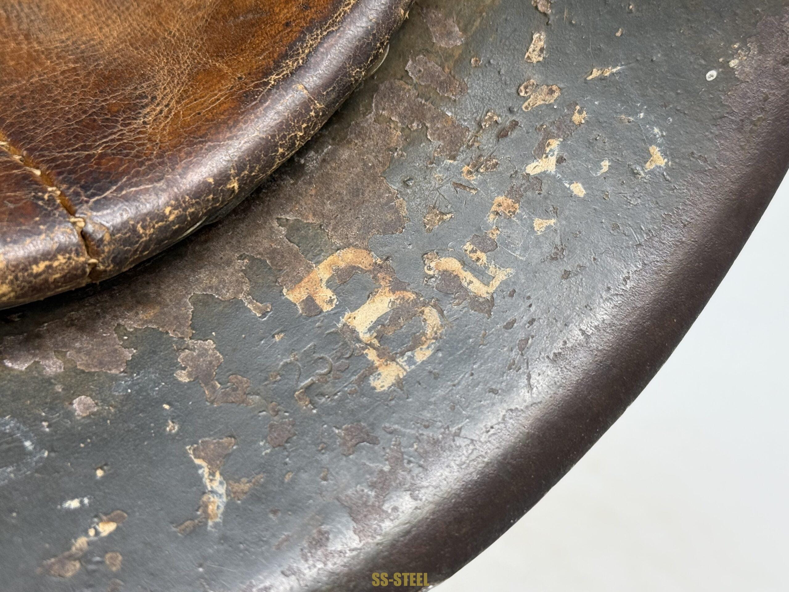 M42 Heer Helmet - Image 10
