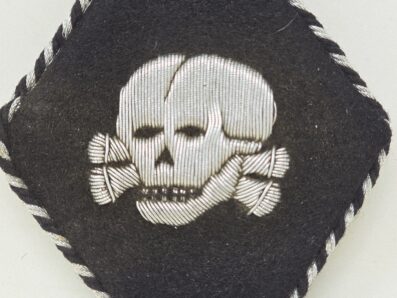 SS-Totenkopfverbände Sleeve Raute - Image 2