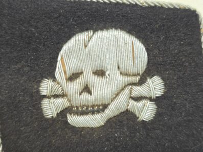 Beautiful TK Officer's Collar Tab in Bullion. - Image 2