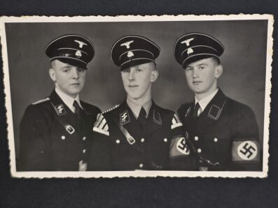 Desirable SS-VT ,,Germania" Photo Album - Image 4
