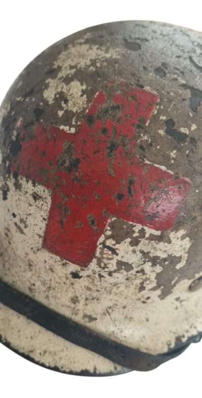 Stunning Kriegsmarine Camo Medic Helmet - Image 2