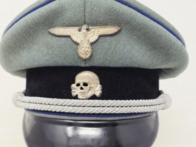 Stunning SS Medical Officer's Visor Cap - Image 4